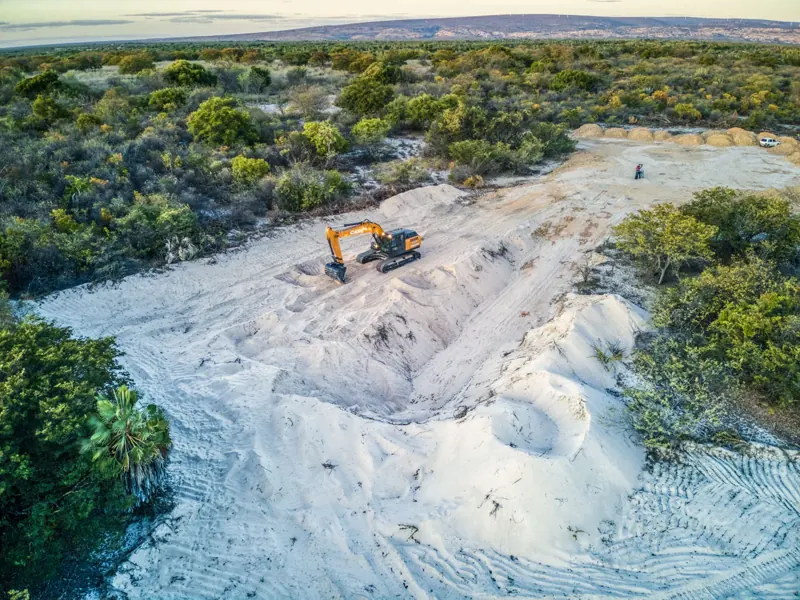 Área de areia cercada por vegetação — Areial Fazenda Nova, Xique-Xique – BA
