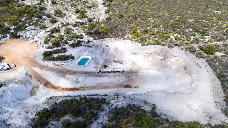 Visão geral da área de areia e da operação — Areial Fazenda Nova, Xique-Xique – BA